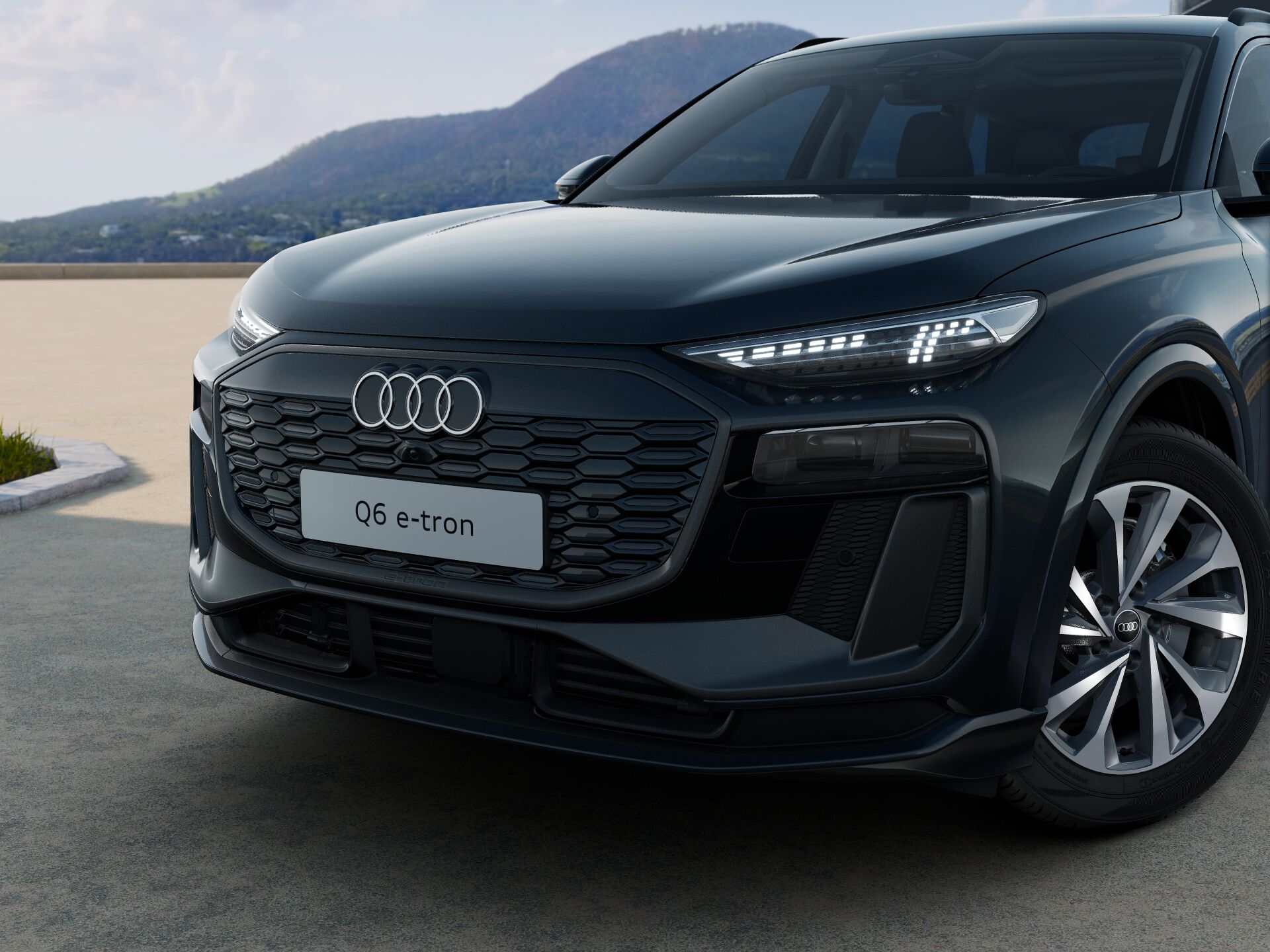 Audi - Q6 e-tron performance 306 1AT Advanced Edition - 2024