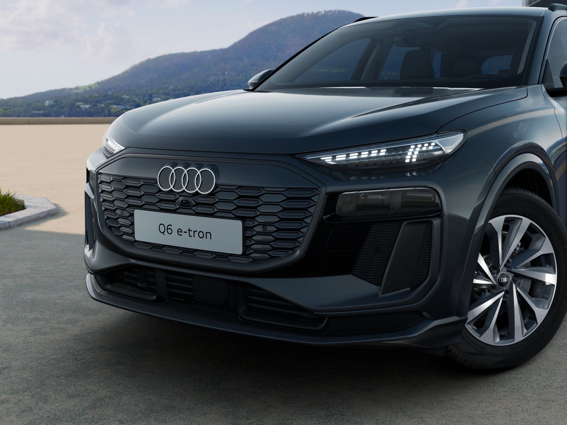 Audi - Q6 e-tron performance 306 1AT Advanced Edition - 2024