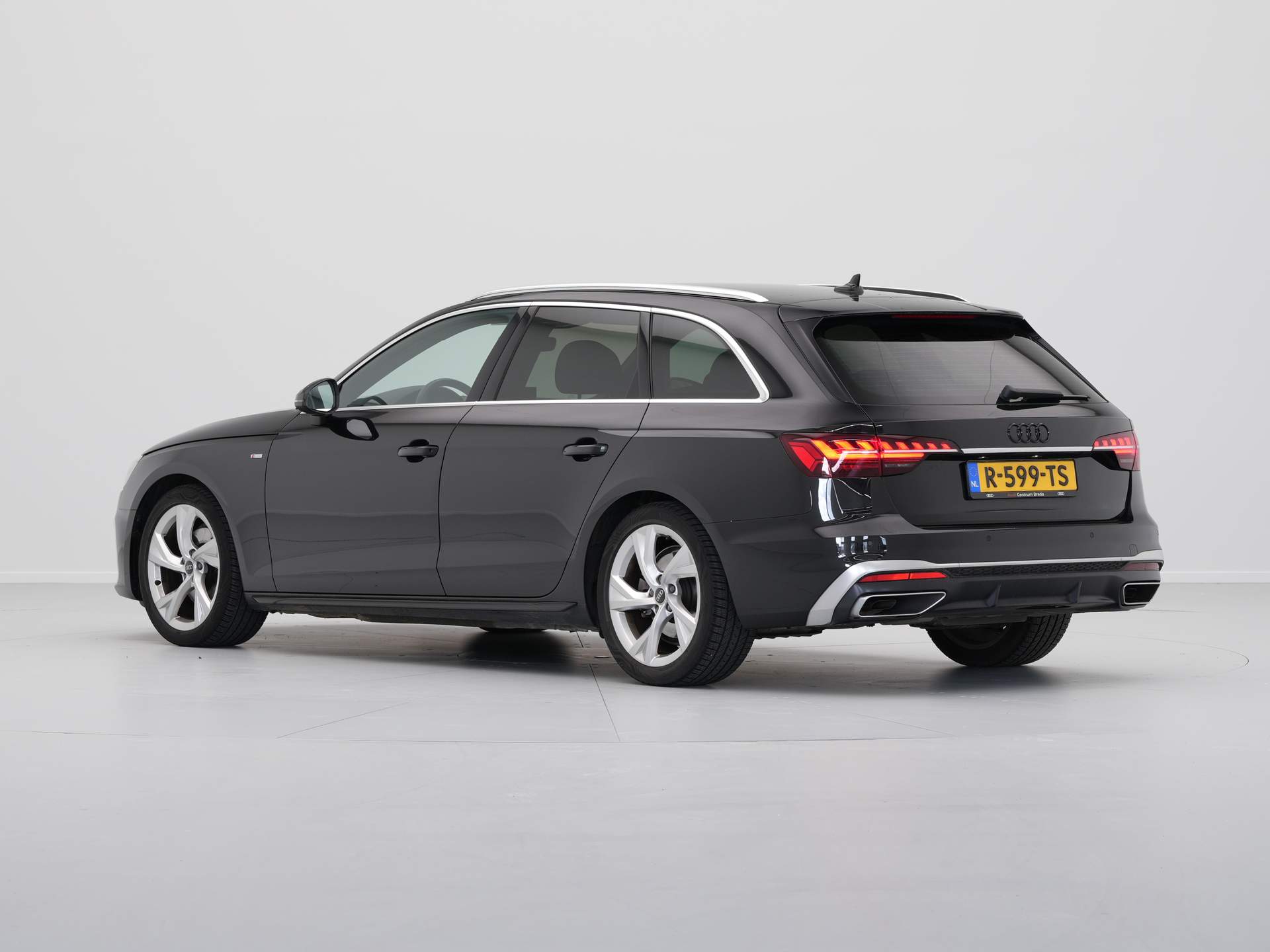 Audi - A4 Avant 35 TFSI S edition - 2022