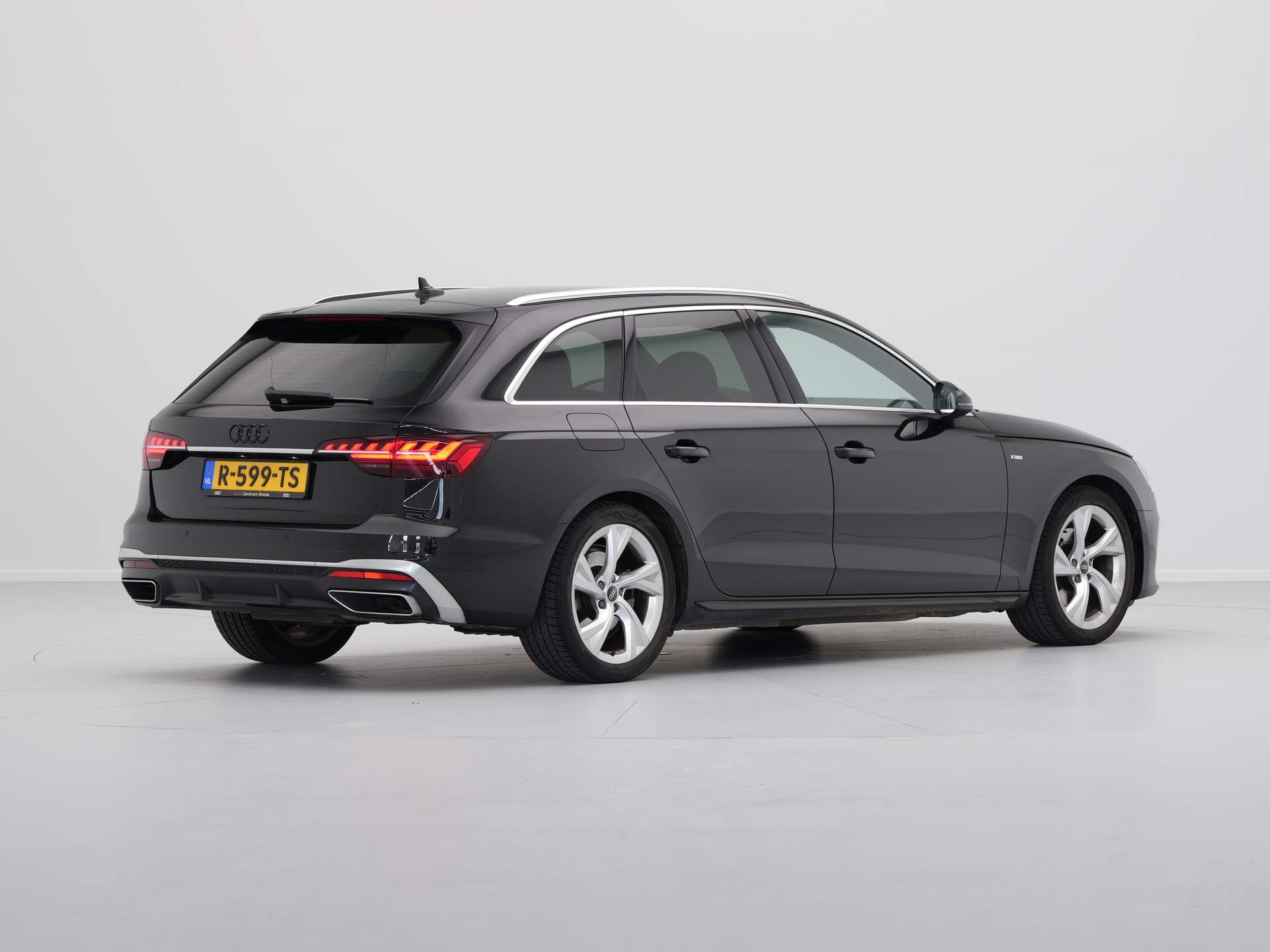 Audi - A4 Avant 35 TFSI S edition - 2022