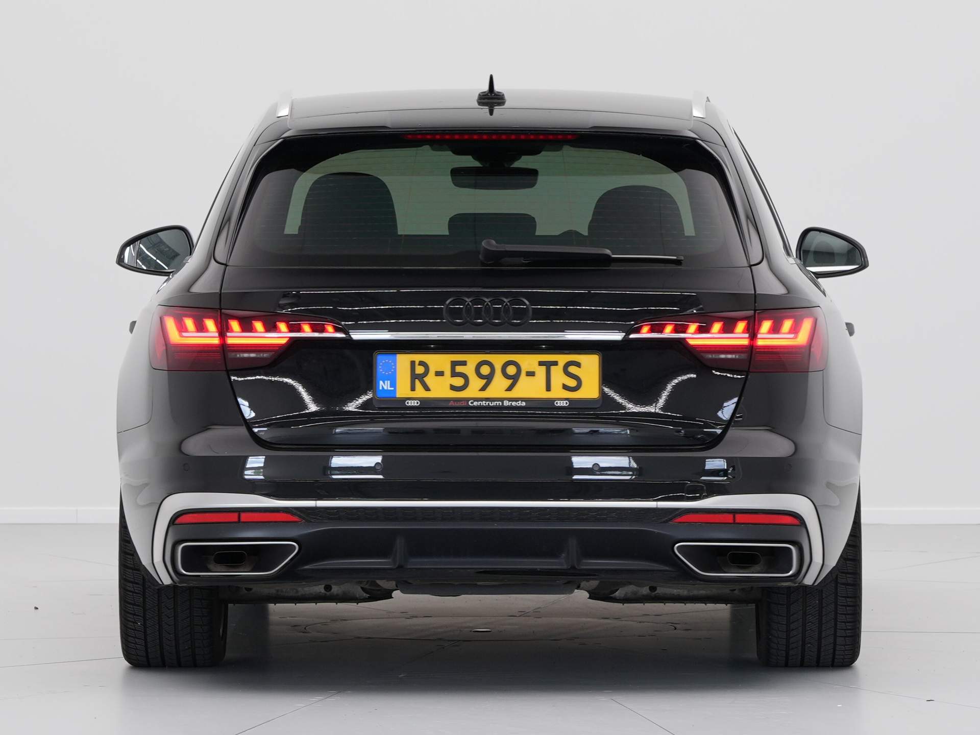 Audi - A4 Avant 35 TFSI S edition - 2022