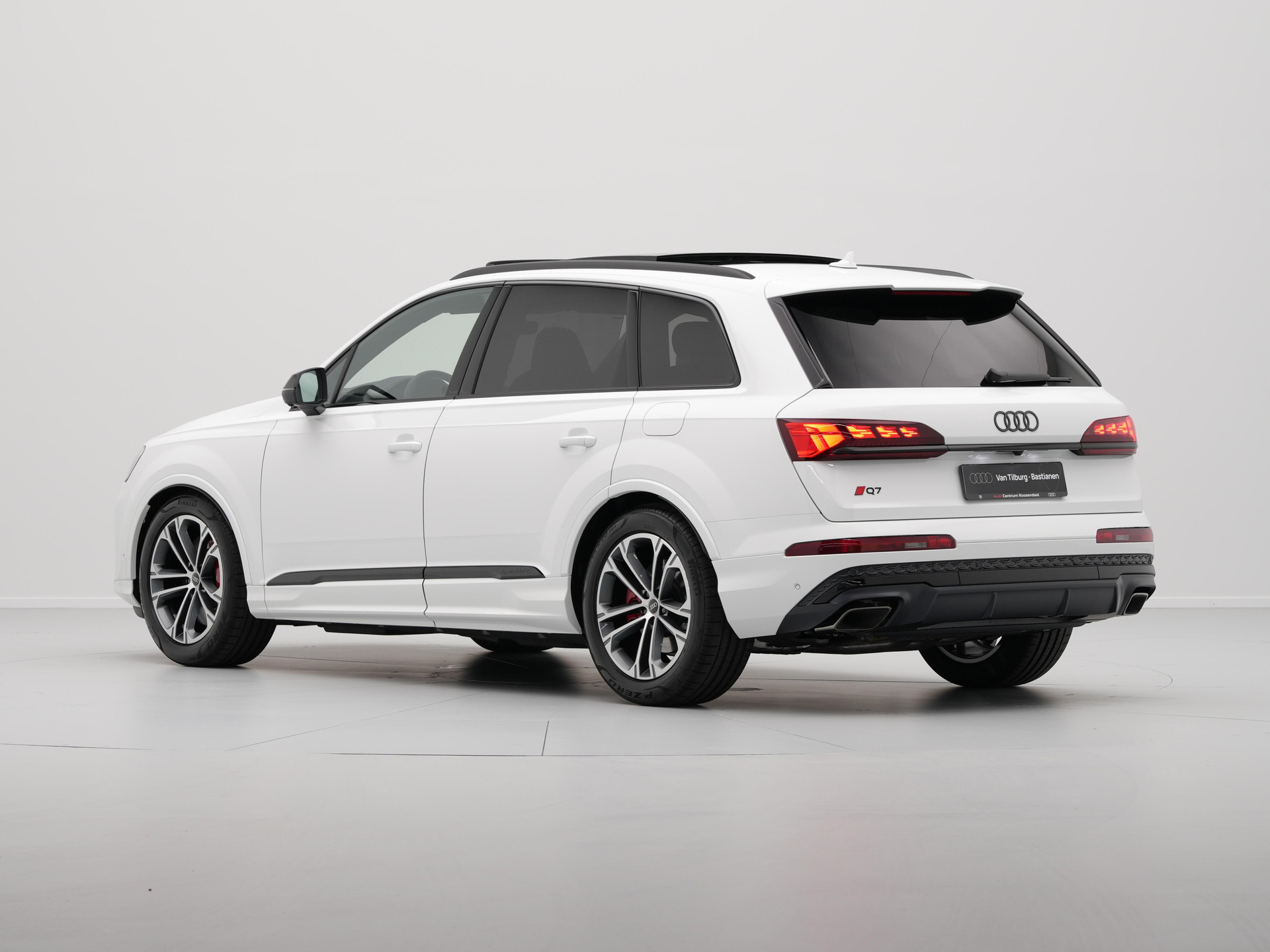 Audi - Q7 60 TFSI e quattro 490 Tiptronic Pro Line S Competition - 2024