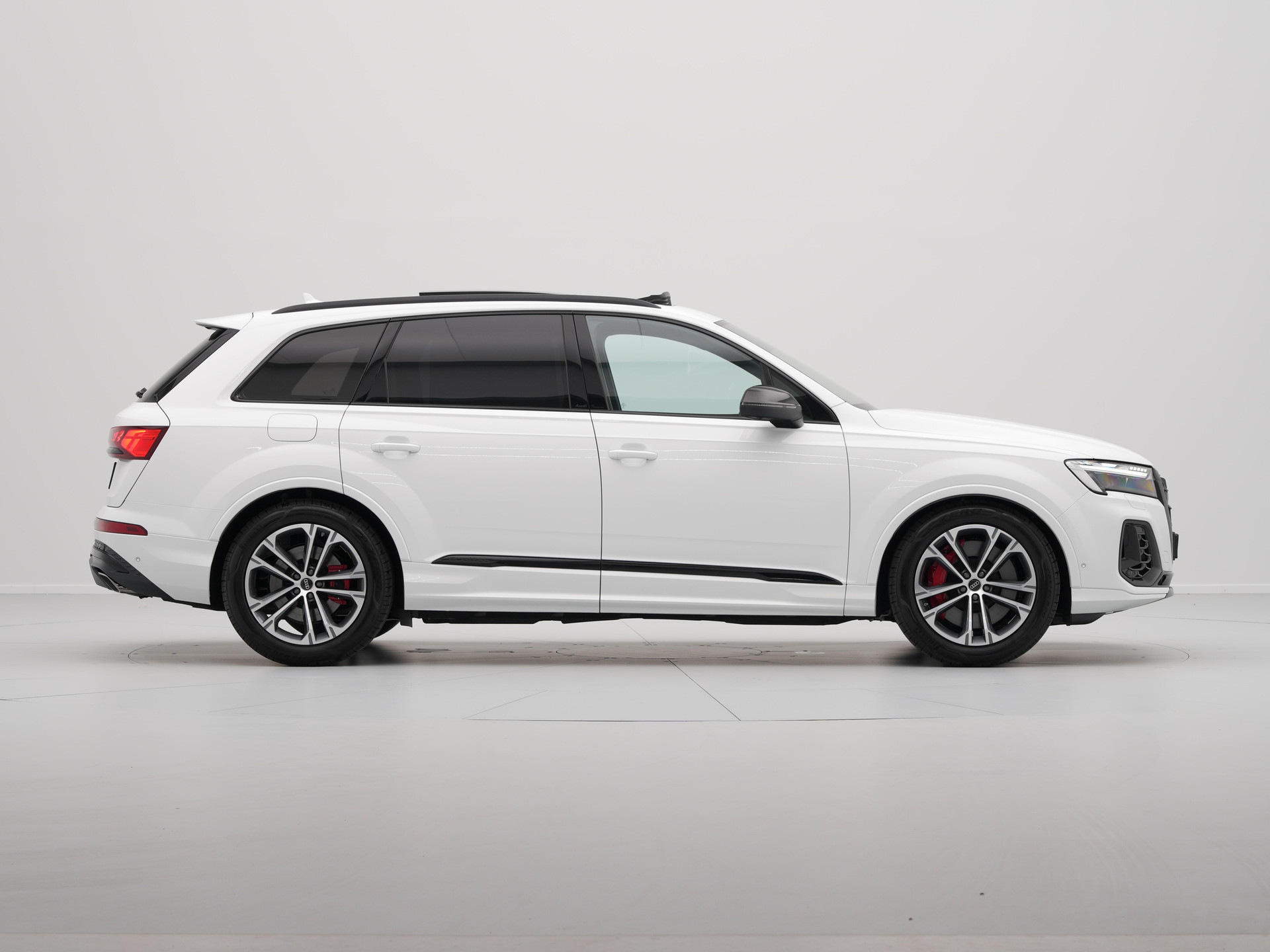 Audi - Q7 60 TFSI e quattro 490 Tiptronic Pro Line S Competition - 2024