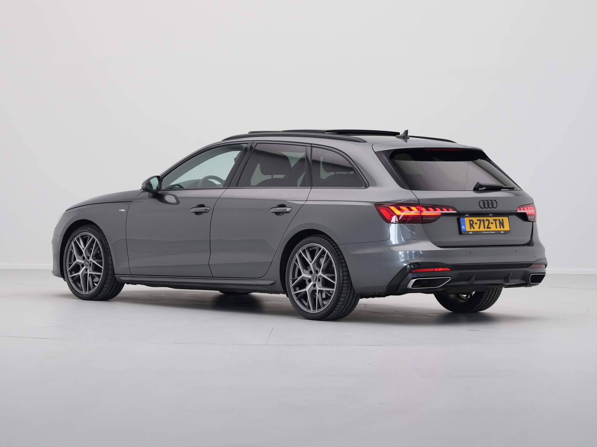 Audi - A4 Avant 35 TFSI S edition 110kW/150pk S Line - 2022