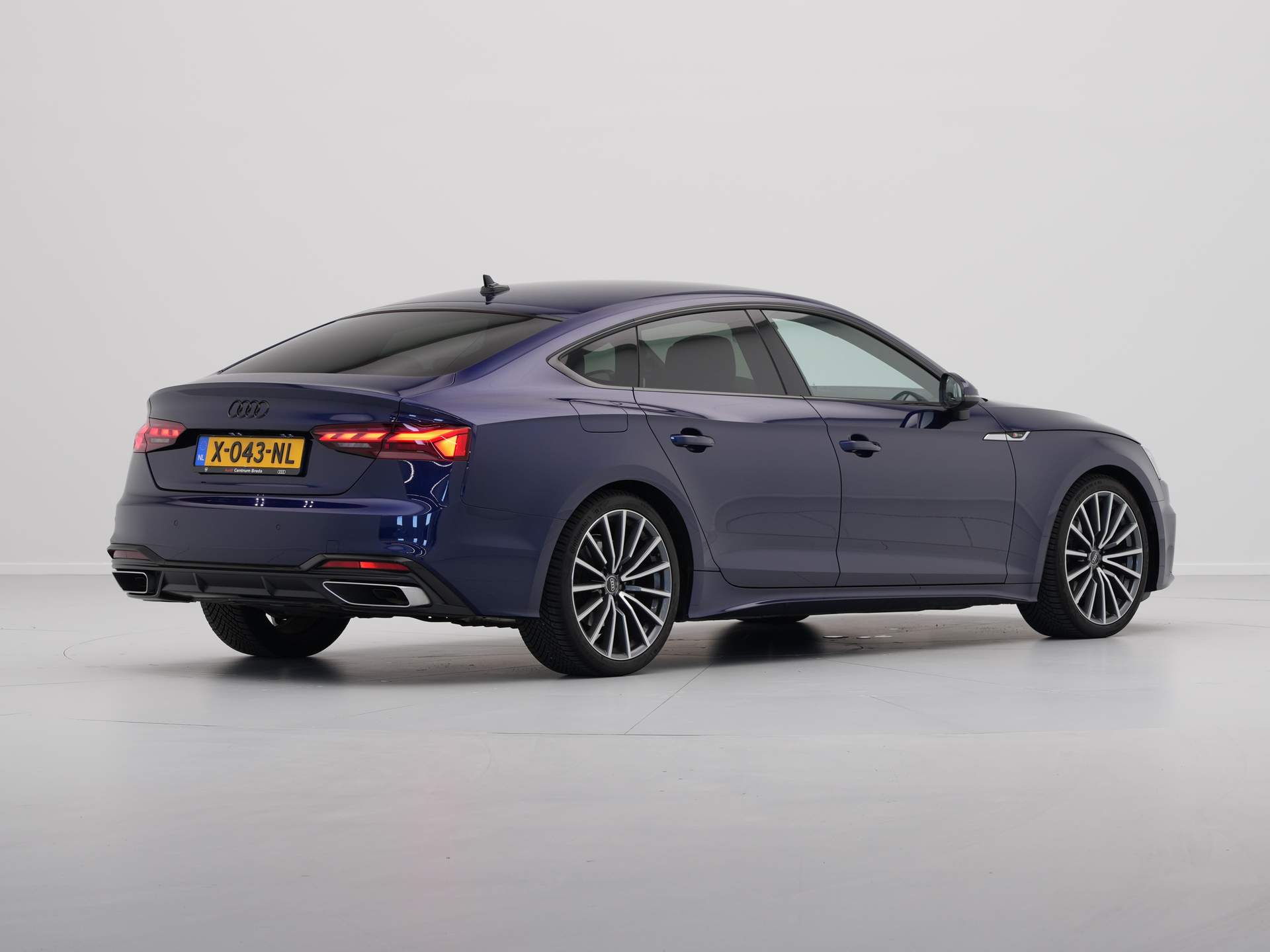 Audi - A5 Sportback 35 150pk TFSI S edition Competition - 2024