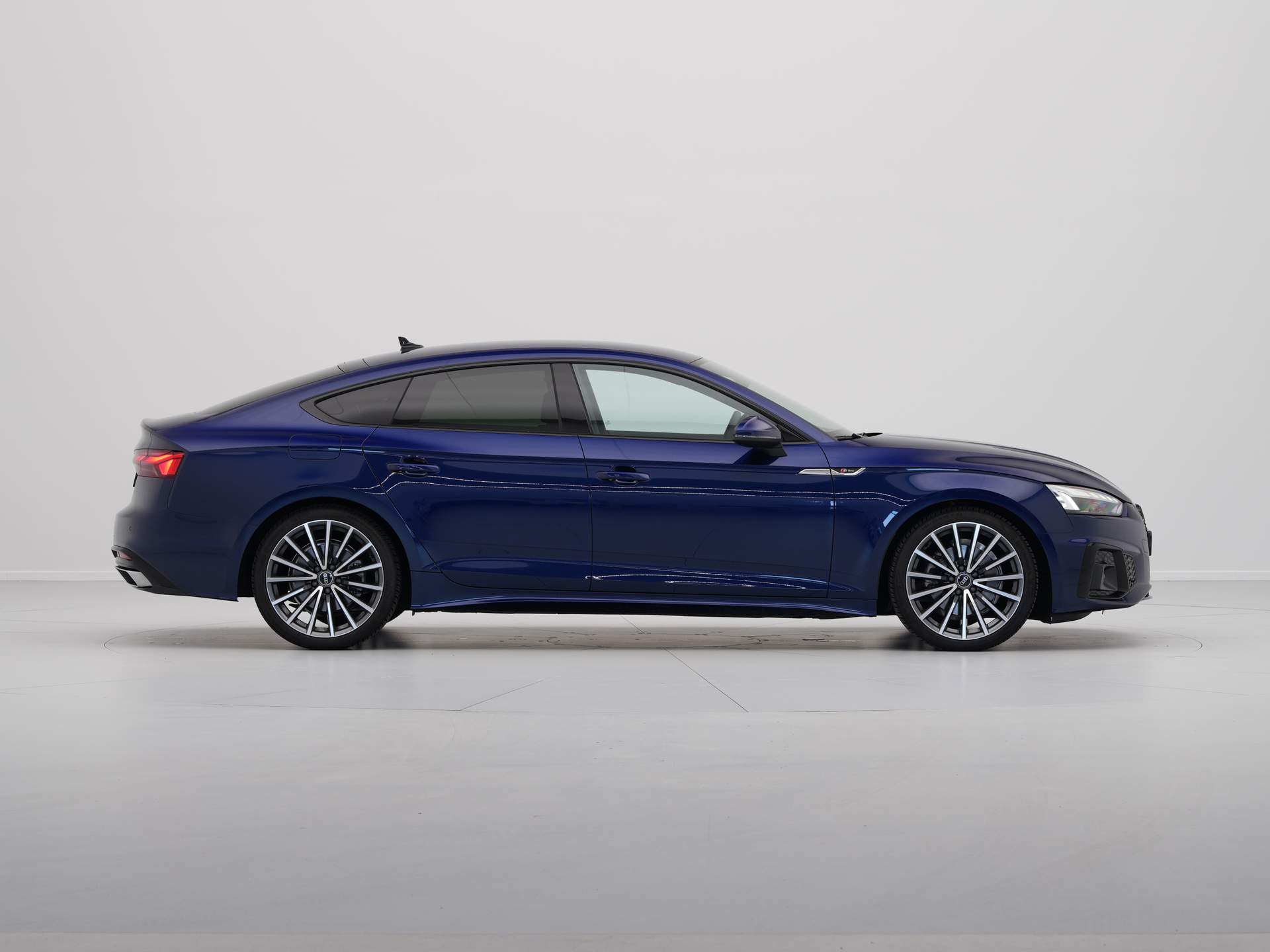 Audi - A5 Sportback 35 150pk TFSI S edition Competition - 2024