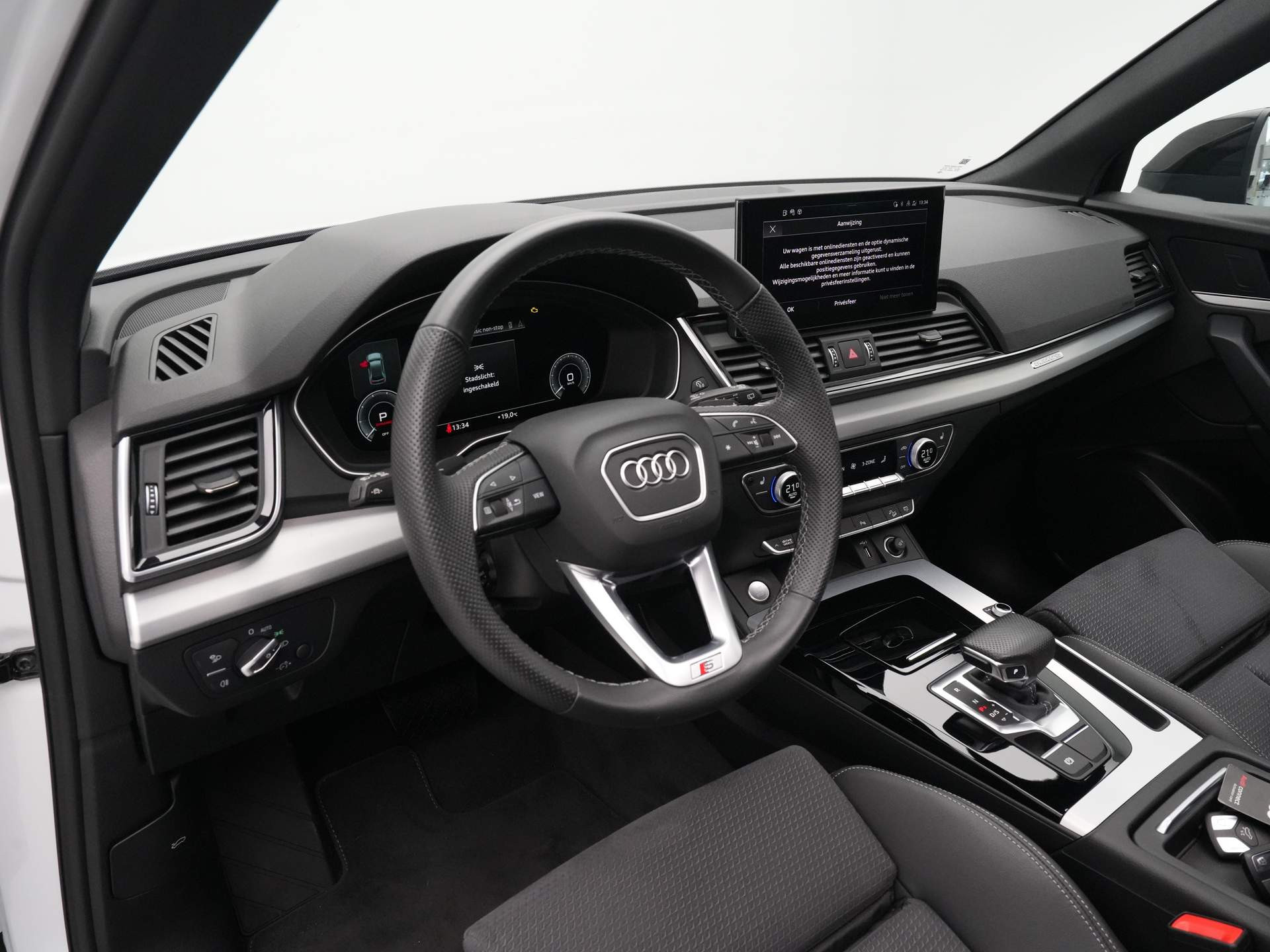 Audi - Q5 50 TFSI e S-Line edition - 2022