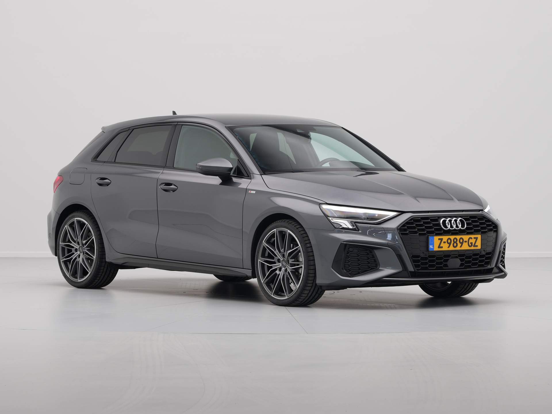 Audi - A3 Sportback 30 TFSI 110 pk S-Tronic S line edition - 2024